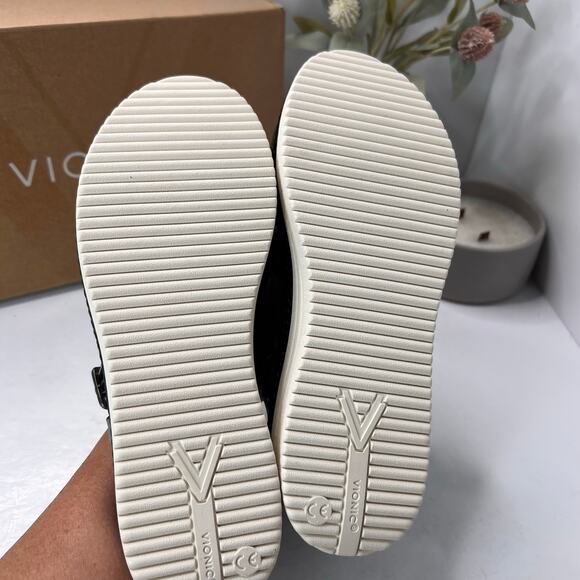 Vionic Mar Leather Strappy Platform Sandal Pewter Buckle I8675L9020 Women 6M NWB - Picture 9 of 11